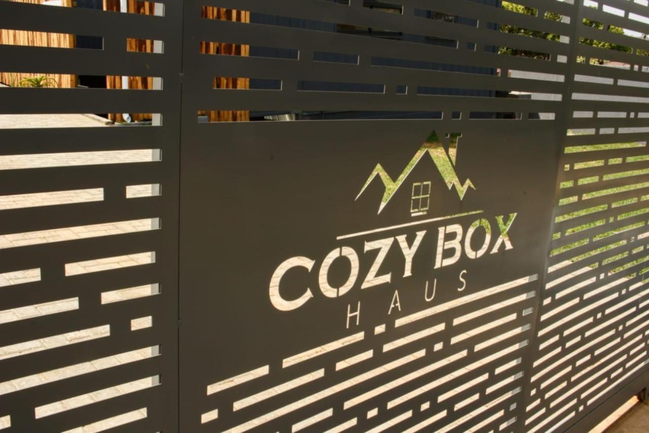 Cozy Box Haus Hotel Graskop Ngoại thất bức ảnh